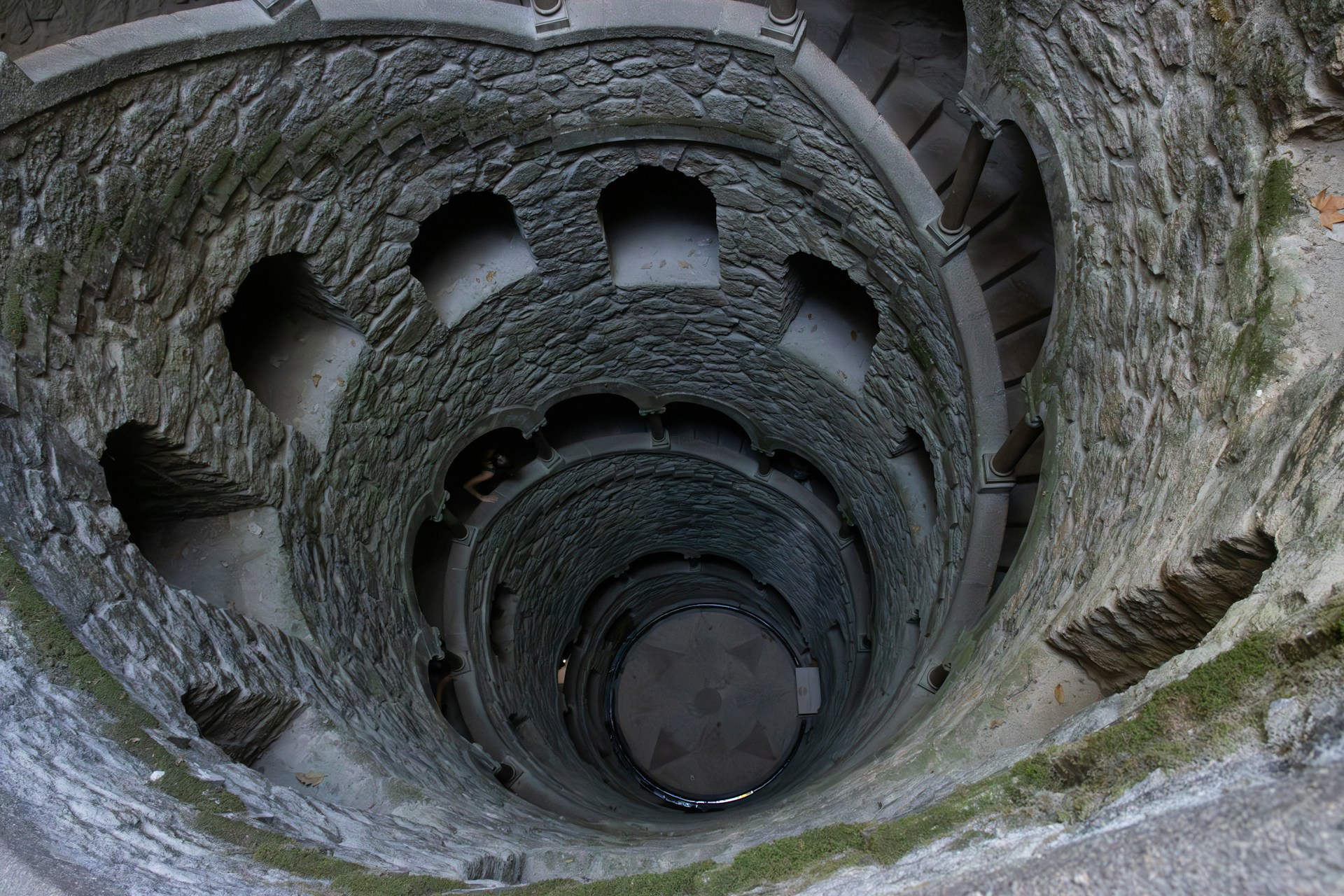 Quinta-da-Regaleira-sintra Quinta-da-Regaleira-sintra