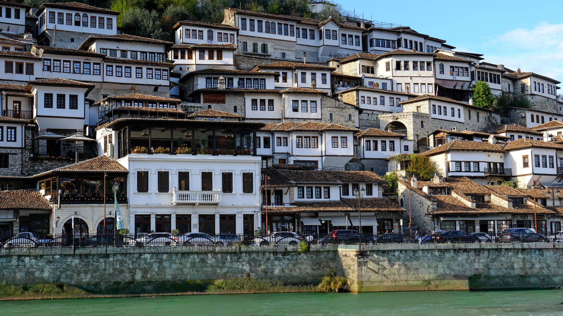 berat-albania-destinos-europeos-alternativos-verano-2026 berat-albania-destinos-europeos-alternativos-verano-2026