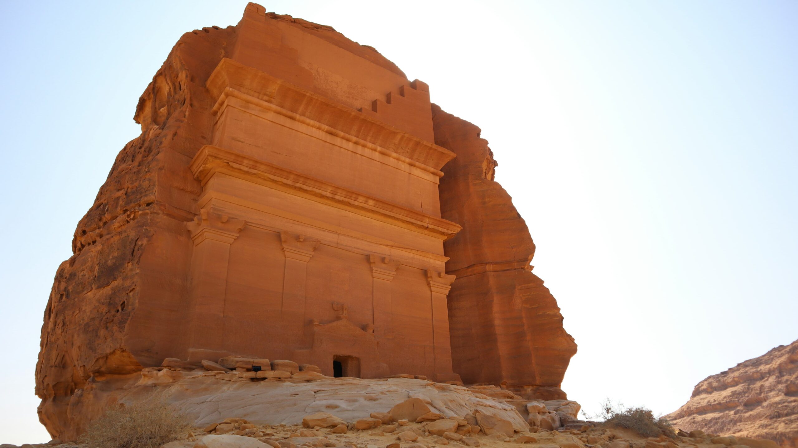 Qasr Al Farid, conocido como el Castillo Solitario, una tumba monumental inacabada en el desierto de AlUla.