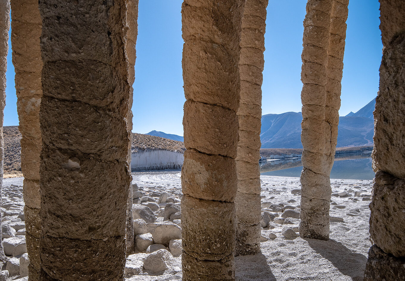 columnas-del-lago-crowley
